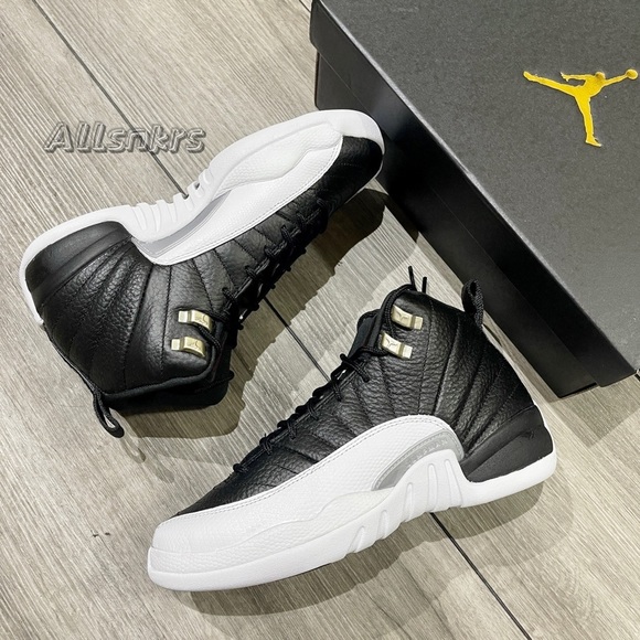 Air Jordan 12 Retro Black White Silver GS - Picture 3 of 10
